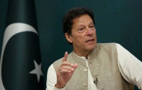 عمران خان: رای برکناری ام را نمی پذیرم