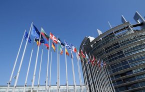 البرلمان الأوروبي يطالب بحظر فوري على واردات الغاز والنفط والفحم من روسيا