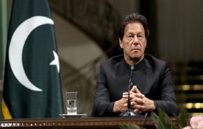 باكستان.. تأجيل التصويت على سحب الثقة من عمران خان