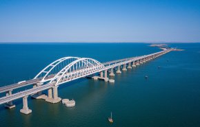 سلطات القرم: أوكرانيا تبث معلومات مضللة عن تلغيم جسر مضيق كيرتش