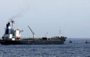 شركة النفط اليمنية: العدوان السعودي يحتجز سفينة إسعافية رغم حصولها على تصريح أممي