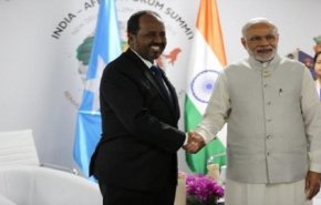 الصومال والهند يبحثان العلاقات الثنائية
