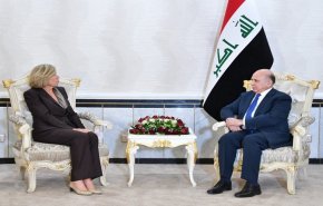 العراق يدعو أستراليا لتعزيز التعاون الاستثماري والتجاري
