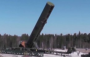 روسیه ابر سلاح موشک قاره پیمای سارمات را عملیاتی می‌کند/ سارمات قادر به حمل ۱۰ کلاهک هسته ای و هدف قرار دادن آمریکا و اروپاست