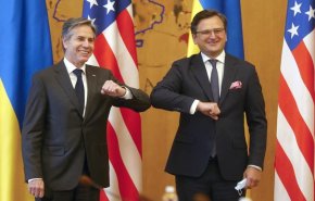 وزيرا خارجية اميركا واوكرانيا يناقشان عودة الدبلوماسيين الأمريكيين إلى كييف