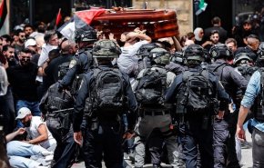 حمله نظامیان اسرائیلی به مراسم تشییع «شیرین ابوعاقله» + فیلم