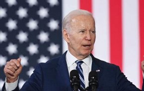 شاهد.. بايدن يخطئ من جديد في نطق المصطلحات