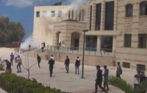 حمله نظامیان صهیونیست به دانشگاهی در طولکرم