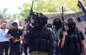 مقاومون فلسطينيون يطلقون النار على قوات الاحتلال في نابلس