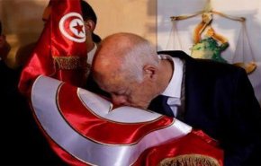 شاهد.. ما مصير الاصلاحات الدستورية في تونس؟