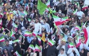 شاهد..النشيد الذي ردده آلاف الايرانيين في ملعب آزادي 