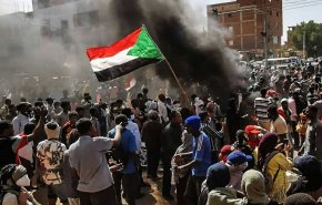 الحراك مستمر.. قتيلان باحتجاجات في السودان
