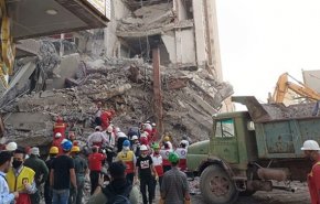 38 مفقودا بحادث انهيار مبنى 'متروبل' في آبادان