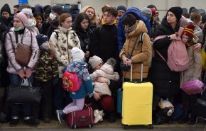 السلطات البولندية تحذر اللاجئين الأوكرانيين.. ’لا أموال مجانية بعد اليوم’