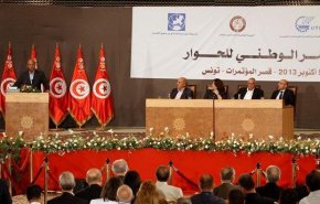 بداية متعثرة لحوار الرئيس التونسي: أحزاب ومنظمات ترفض المشاركة 