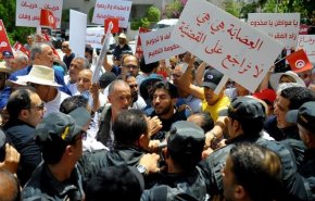 قضاة تونس يدخلون في اضراب عام دفاعا عن استقلال القضاء