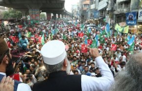تظاهرات گسترده در اسلام آباد علیه توهین مقامات حزب حاکم هند به پیامبر (ص)