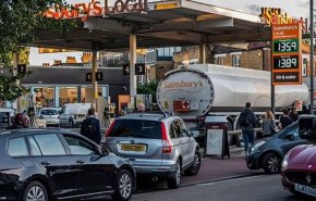 گزارش بی بی سی از گران شدن بنزین و افزایش سرقت در پمپ بنزین های انگلیس