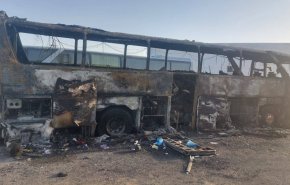 حريق حافلة كانت تقل أكثر من 20 معلما ومعلمة في السعودية 