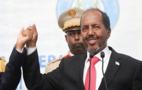 الرئيس الصومالي الجديد يتعهد بضبط الأمن ومصالحة اجتماعية وسياسية في البلاد