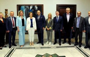 وزيرة الثقافة السورية تبحث مع وفد روسي آفاق تطوير العلاقات