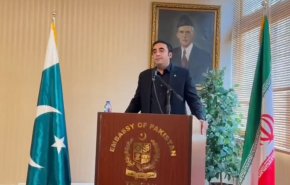 وزير الخارجية الباكستاني: نتعلم مواجهة العقوبات من الشعب الإيراني

