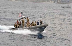 استخبارات جيش لبنان تحبط عملية تهريب 19 شخصا عبر البحر باتجاه إيطاليا
