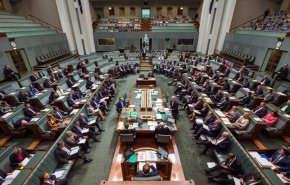 نخستین بانوی محجبه به پارلمان استرالیا راه یافت