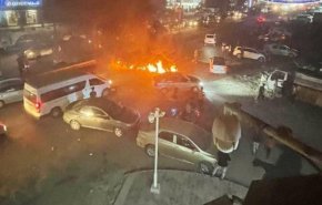 میلیشیا 'الانتقالي' تستخدم الرصاص الحي لتفريق المتظاهرين في عدن

