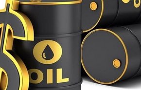 کاهش بهای جهانی نفت همزمان با درخواست بایدن برای کاستن از هزینه سوخت آمریکا