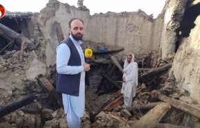  عزاداری افغانستانی ها برای قربانیان بر ویرانه های زلزله + ویدیو