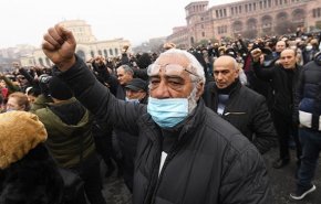 ایروان باز هم صحنه تظاهرات مخالفان علیه پاشینیان شد