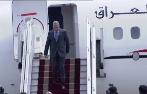 رئيس وزراء العراق مصطفى الكاظمي يصل طهران
