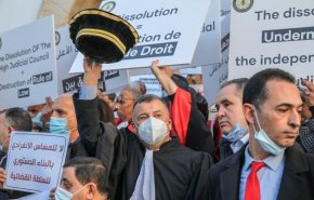 تاکید قضات تونسی بر ادامه اعتصاب 