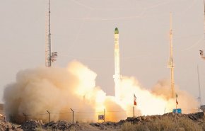 ايران تطلق ثاني صاروخ 'ذوالجناح' الی مدار كوكب الأرض