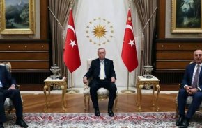 وزير الخارجية الايراني يلتقي الرئيس التركي