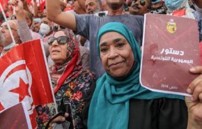 تونس.. عدد المسجلين في الاستفتاء على الدستور يتجاوز الـ 9ملايين

