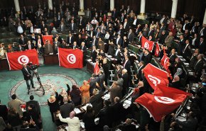 الدستور التونسي الجديد والأصوات المعارضة