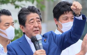 وفاة رئيس الوزراء الياباني السابق