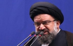 آیة ‌الله خاتمي: الارادة الالهية افشلت المؤامرات الاميركية ضد الجمهورية الاسلامية
