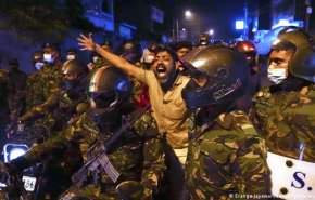 زخمی شدن بیش از 100 نفر در جریان اعتراضات سریلانکا