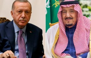 أردوغان والملك السعودي يبحثان قضايا إقليمية