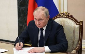 بوتين يجري تغييرات في الحكومة الروسية ويقيل مسؤولا بارزا