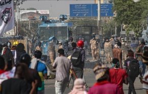 السودان.. احتجاجات جديدة وسط تشديد أمني
