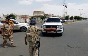 مسؤول في حكومة الانقاذ اليمنية يكشف سر زيارته لعدن