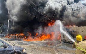 بالفيديو.. السيطرة على حريق كبير في الضاحية الجنوبية ببيروت