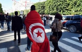 التونسيون يصوتون على مشروع دستور جديد