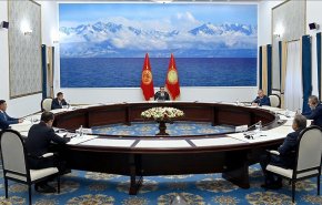 رئيس قيرغيزستان يستقبل رؤساء استخبارات 4 دول
