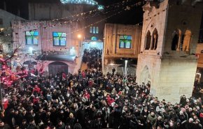 الفجر العظيم في نابلس.. مشاركة بالآلاف وهتافات للشهداء