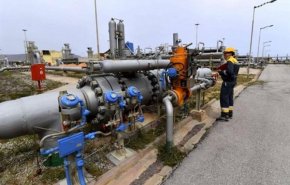 الجزائر تعلن استعدادها لزيادة تصدير الكهرباء الى تونس